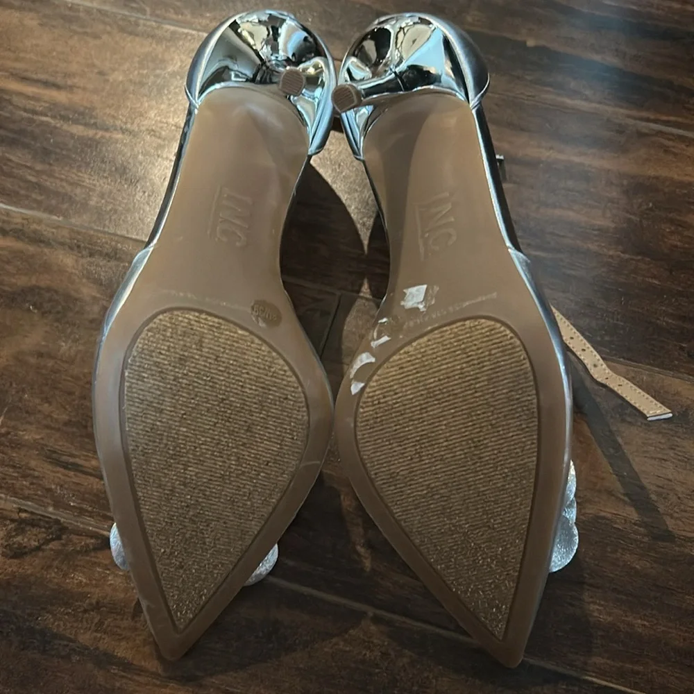INC International Concepts Silver Stiletto Heels 8 NWOT - Picture 2 of 3